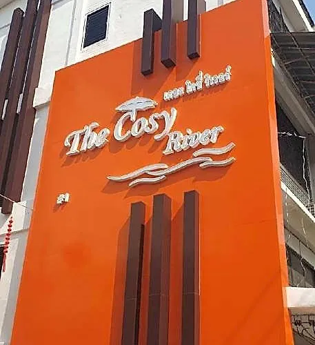 The Cosy River Hotel